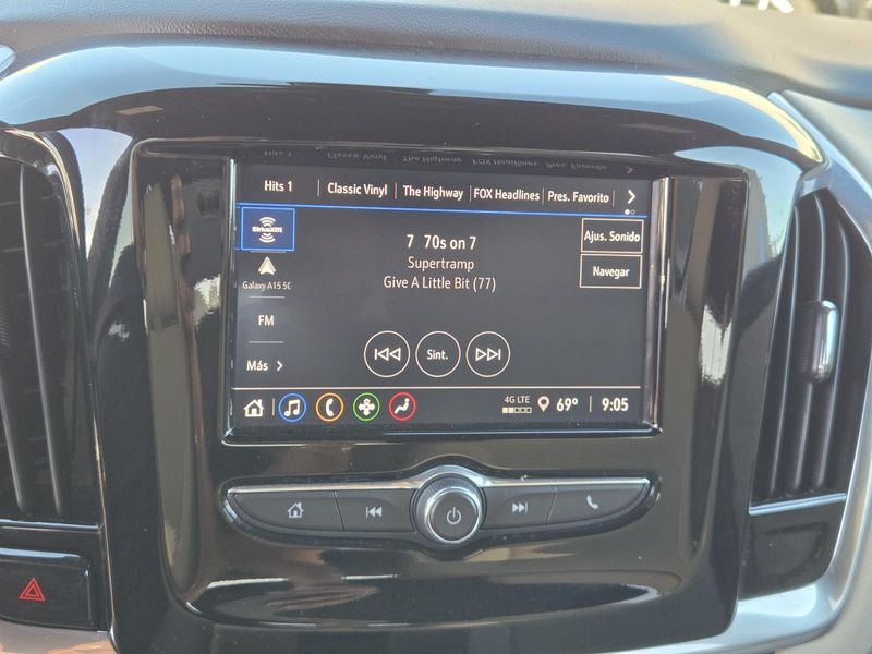 Used 2023 Chevrolet Traverse FWD 4dr LS w/1LS
