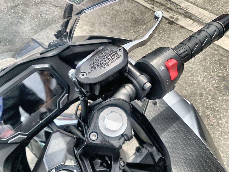 Used 2025 Kawasaki Ninja 500 SE ABS Image 18