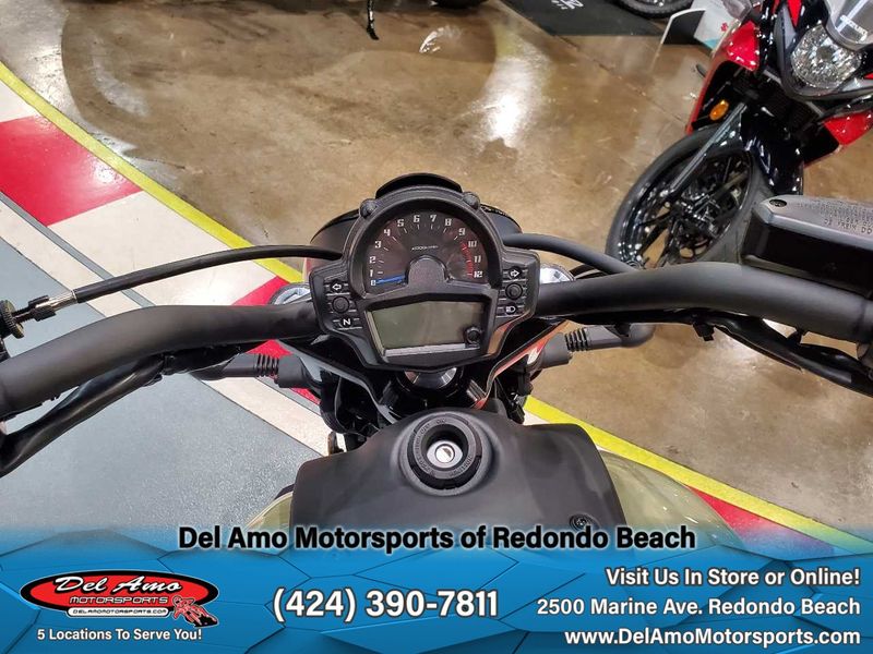 2024 Kawasaki EN650DRFAL-GN2  in a PEARL SAND KHAKI/EBONY exterior color. Del Amo Motorsports of Redondo Beach (424) 304-1660 delamomotorsports.com 