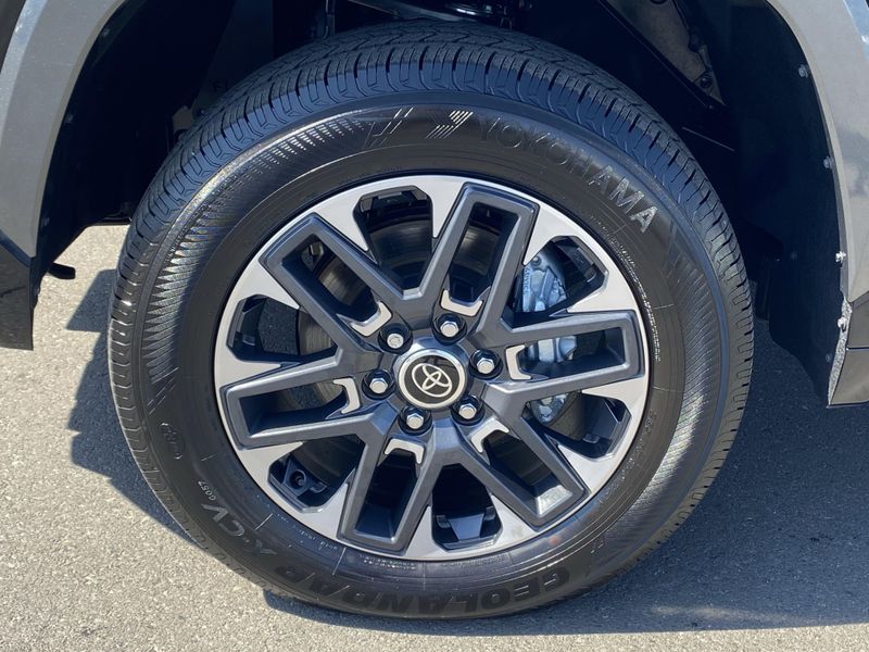 2024 Toyota Tundra LimitedImage 10