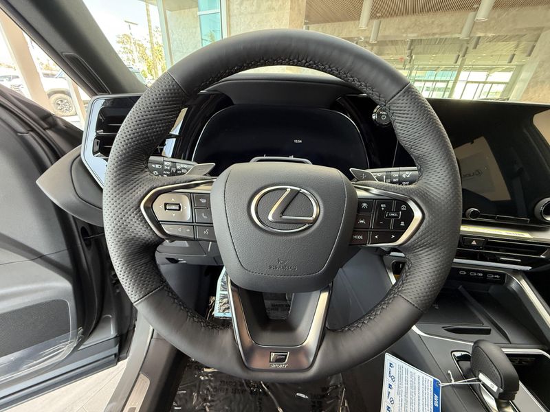 2025 LEXUS TX 500 500h F SPORT PremiumImage 21