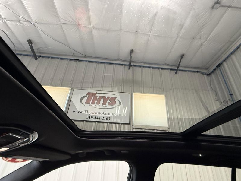Used 2024 Jeep Grand Cherokee OverlandImage 24