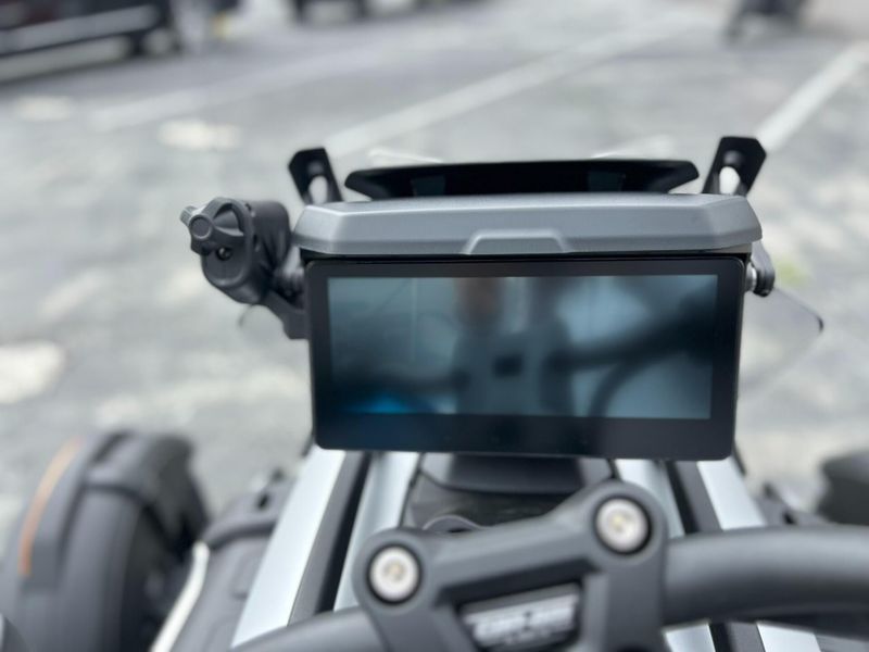 New 2025 Can-Am CANYON XT Image 15