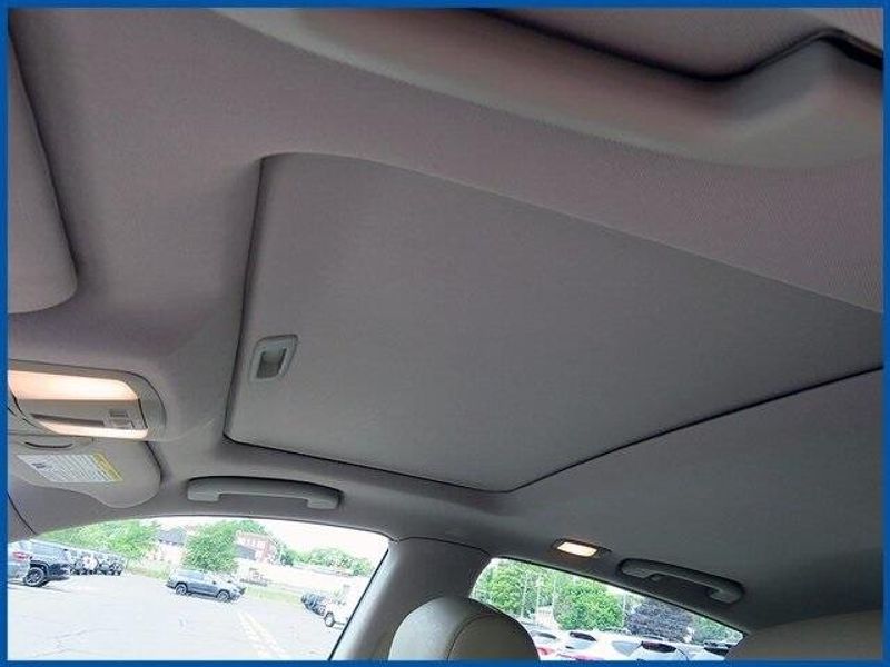 2015 INFINITI QX50 JourneyImage 14