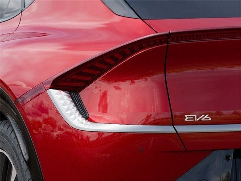2023 Kia EV6 WindImage 11