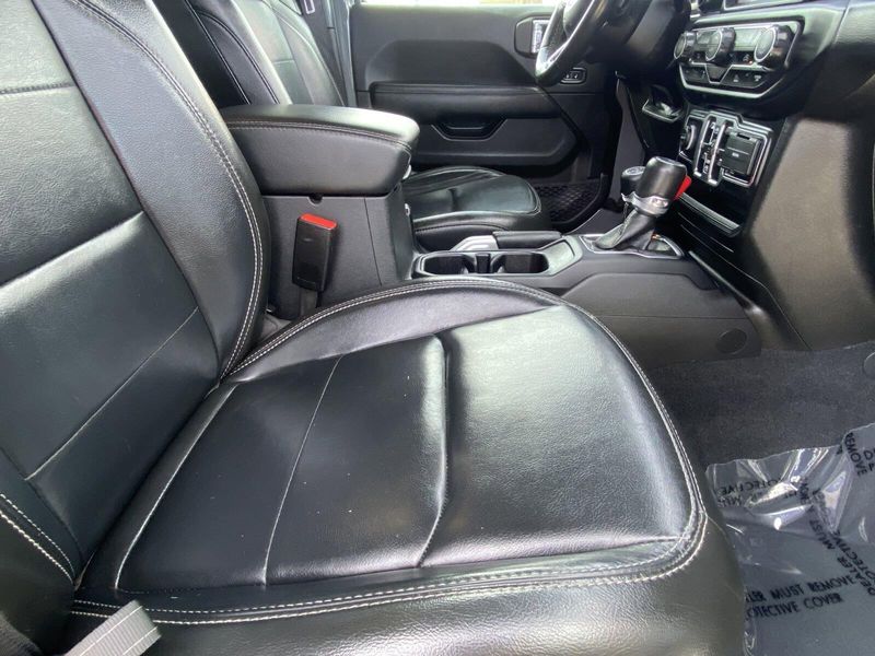 2022 Jeep Wrangler 4xE Unlimited Sahara 4xeImage 12