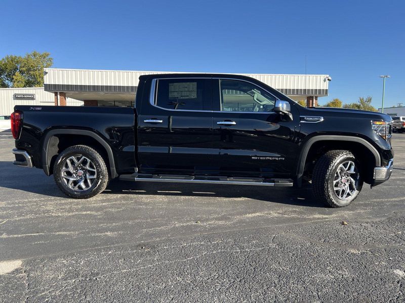 2025 Gmc Sierra 1500 SLT photo 4