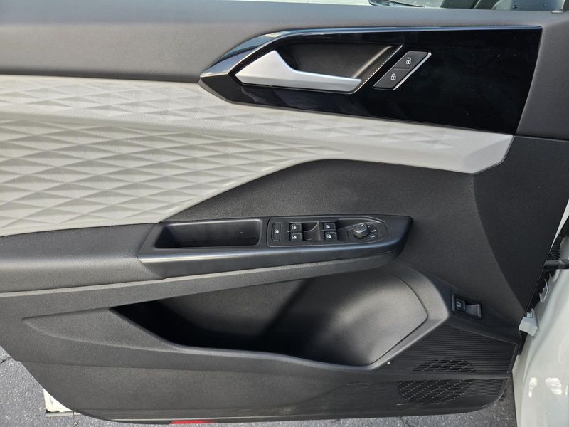 Used 2022 Volkswagen Taos S FWD