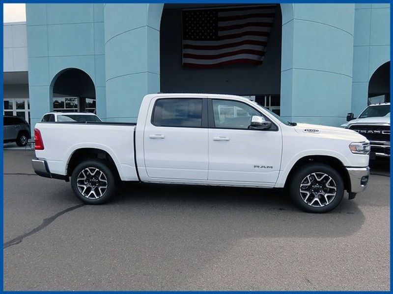 2025 RAM 1500 LaramieImage 2