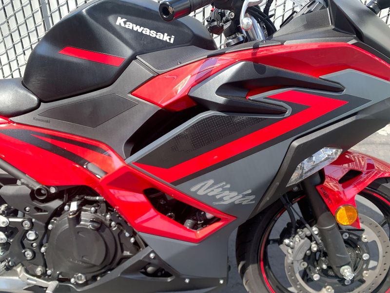 Used 2025 Kawasaki Ninja 500 ABS Image 18