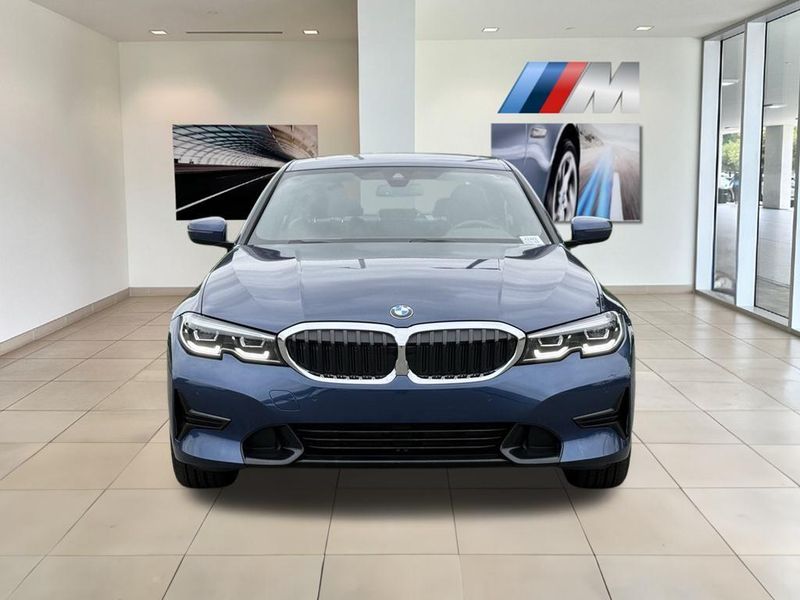 2022 BMW 3 Series 330iImage 10