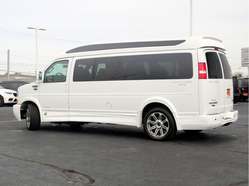 2018 GMC Savana 2500 Image 13