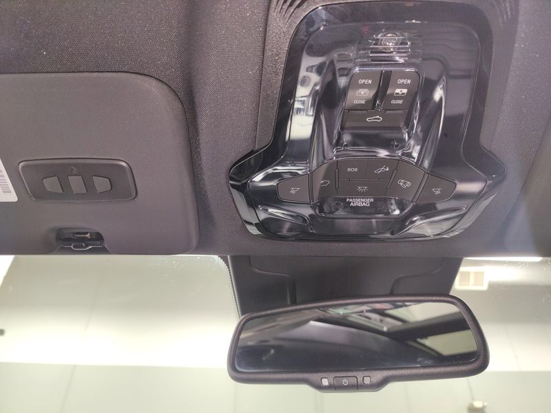 2024 Alfa Romeo Stelvio Veloce AWD w/Activ AsstImage 31