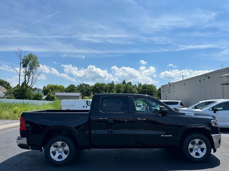 2025 RAM 1500 Big Horn Crew Cab 4x4 5