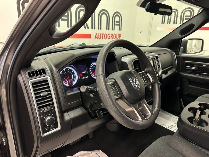 2021 RAM 1500 Classic WarlockImage 19