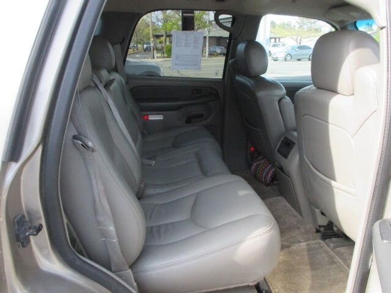 2003 Chevrolet Tahoe LTImage 25