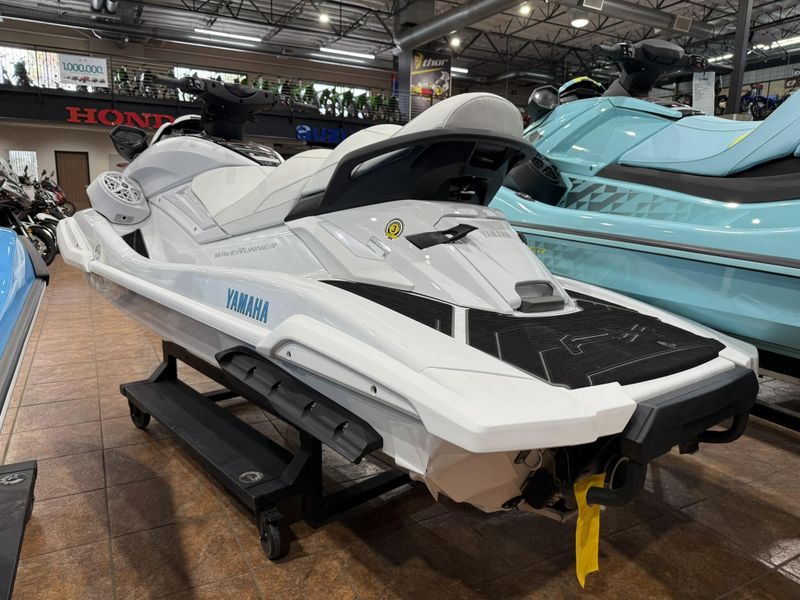 New 2025 Yamaha FX CRUISER SVHO W/AUDIO Image 11