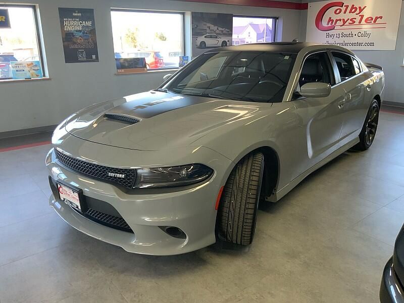 2022 Dodge Charger R/T photo 3