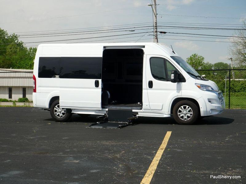 2024 RAM Promaster 2500 Slt+ Window Van High Roof 159