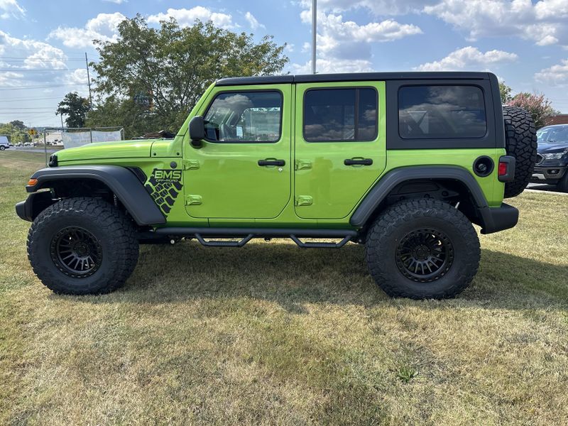 New 2025 Jeep Wrangler 4-door Sport SImage 9