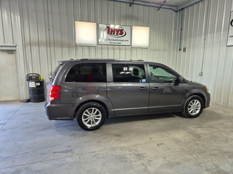 2019 Dodge Grand Caravan SXTImage 4