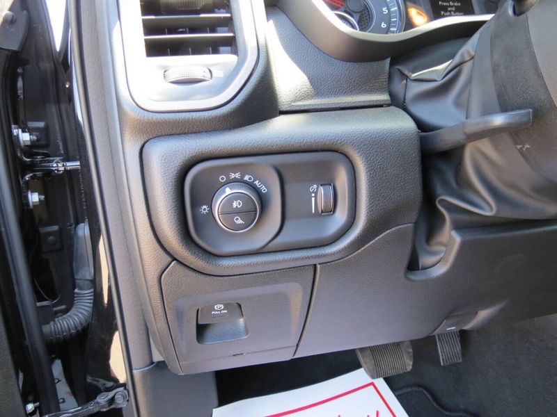 2023 RAM 1500 Tradesman 4x4 4dr Crew Cab 5.6 ft. SB PickupImage 12