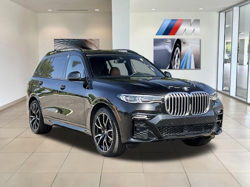 2022 BMW X7 xDrive40iImage 2