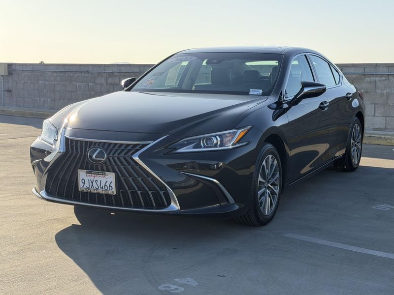 Used 2024 Lexus ES 350Image 4