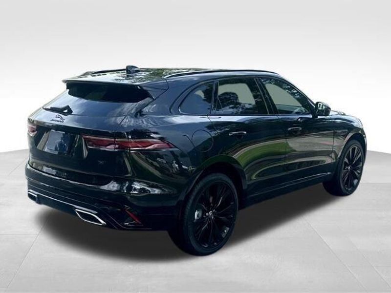 2026 Jaguar F-PACE R-Dynamic S