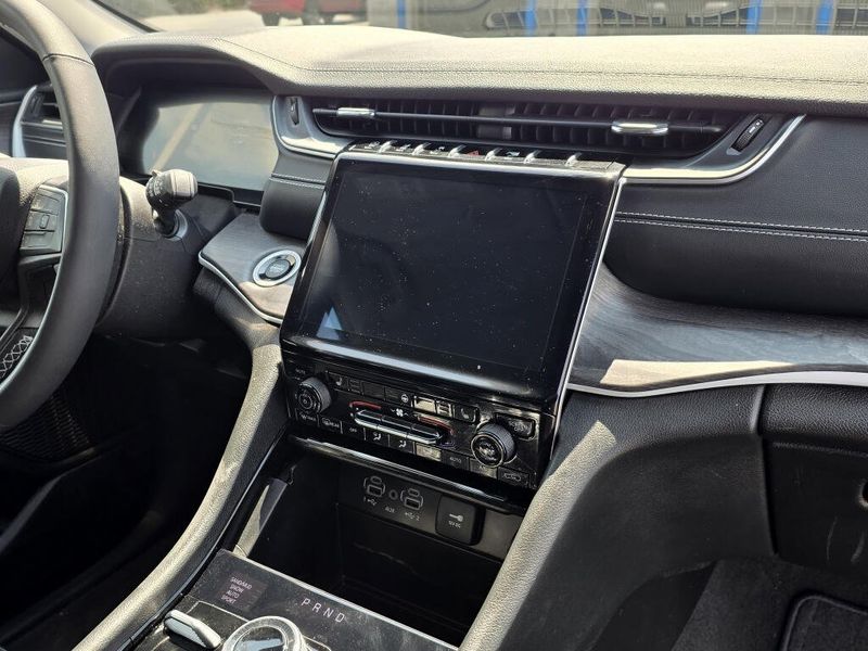 Used 2023 Jeep Grand Cherokee Limited