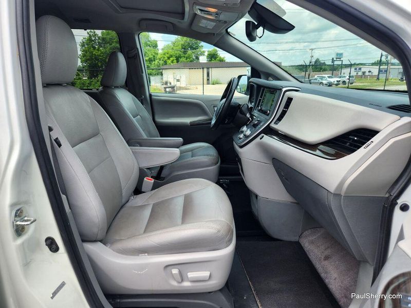 Used 2020 Toyota Sienna XLEImage 26