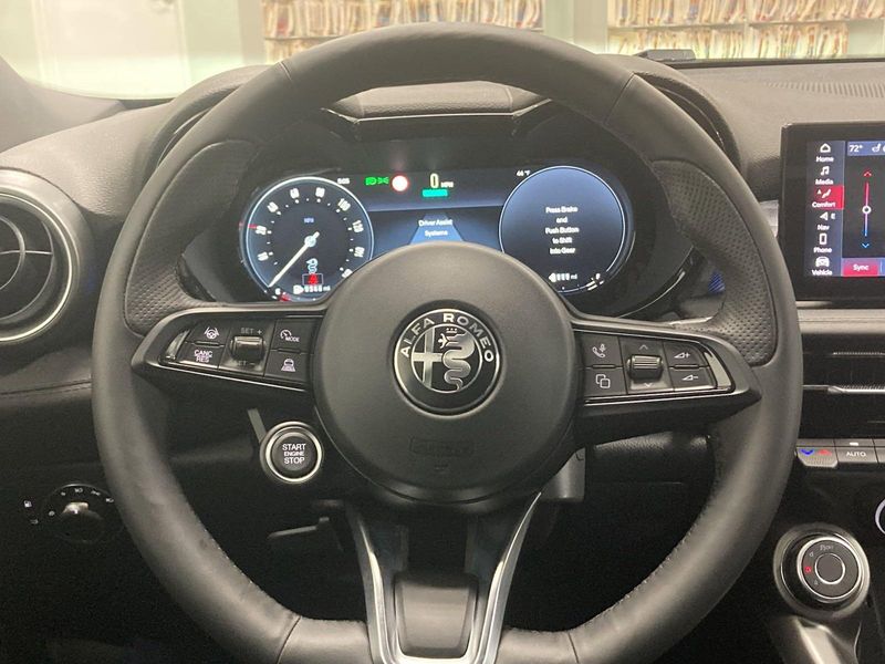New 2024 Alfa Romeo Tonale Ti EawdImage 17