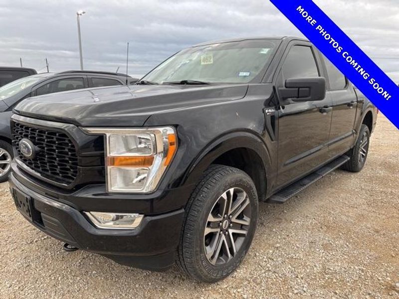 2021 Ford F-150 XLImage 2