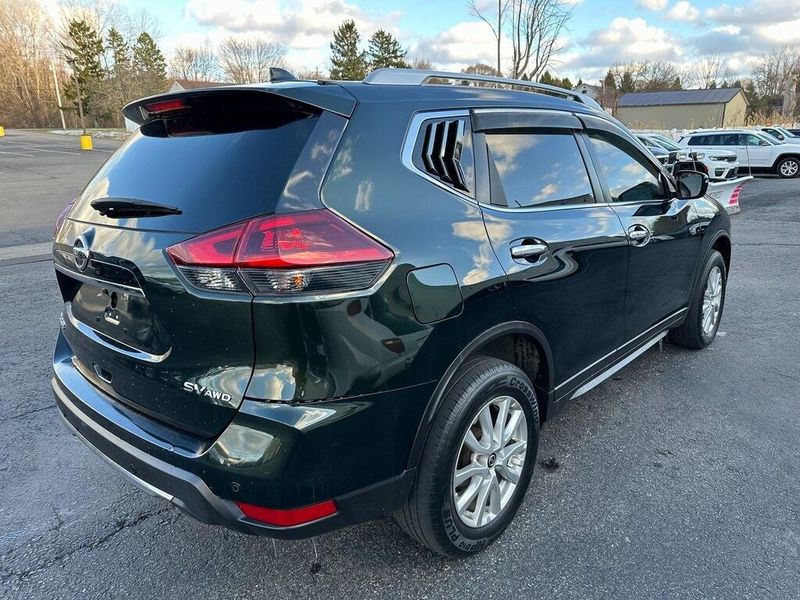 2020 Nissan Rogue SVImage 12