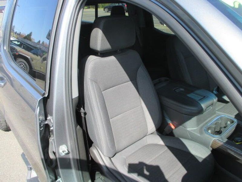 Used 2020 GMC Sierra 1500 ElevationImage 24