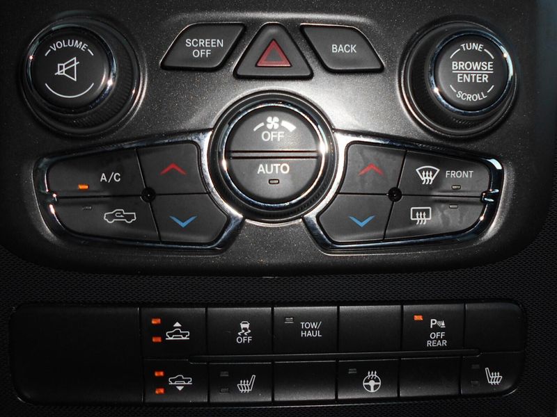 2016 RAM 1500 RebelImage 14