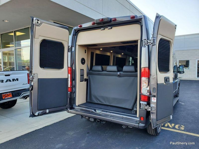 New 2024 RAM Promaster 2500 Slt+ Window Van High Roof 159