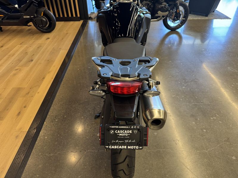 2024 BMW F 800 GS - BLACK STORM METALLIC 