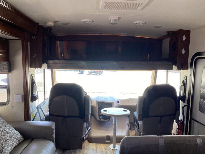 Used 2018 FOREST RIVER FR3 29DS Image 15