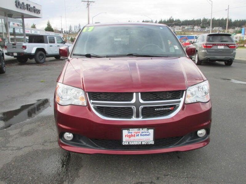 2017 Dodge Grand Caravan SXTImage 3