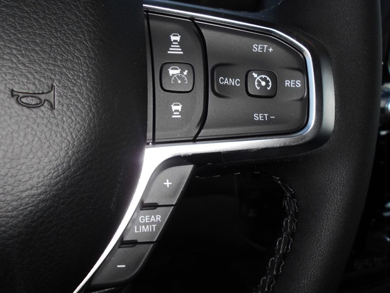 2025 RAM 1500 Big Horn Crew Cab 4x4 5
