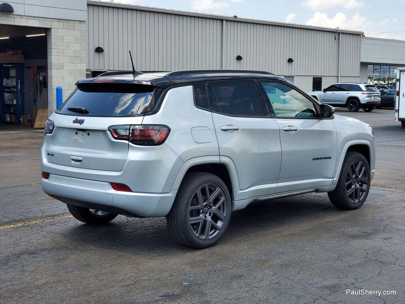2025 Jeep Compass Limited 4x4Image 11