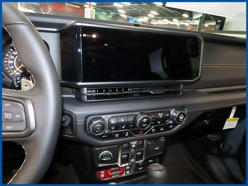 2025 Jeep Wrangler Rubicon 392Image 15