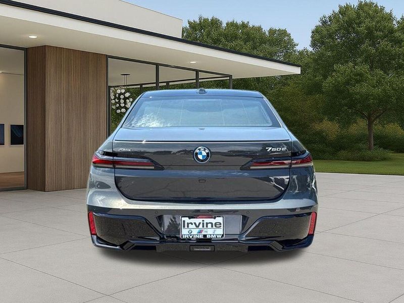 New 2026 BMW 7 Series 750e xDriveImage 10