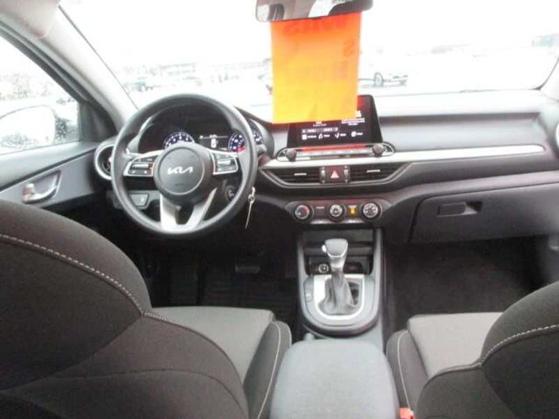 Used 2024 Kia Forte LXSImage 25