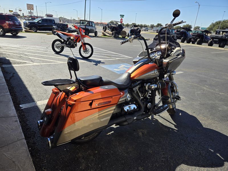 USED 2013 HARLEY ROAD GLIDE CVO  CUSTOM Image 5