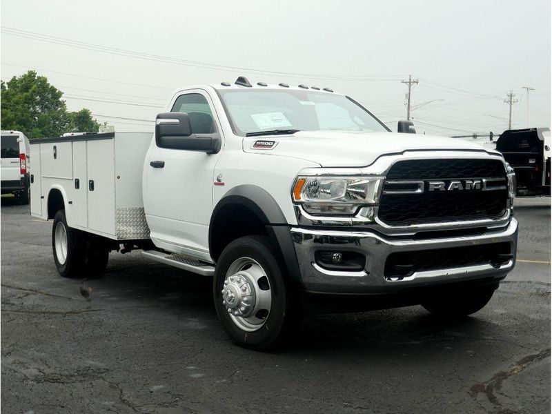 2023 RAM 5500 Tradesman Chassis Regular Cab 4x4 84