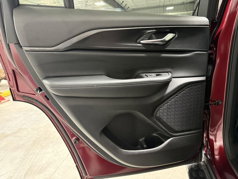 Used 2024 Jeep Grand Cherokee AltitudeImage 20