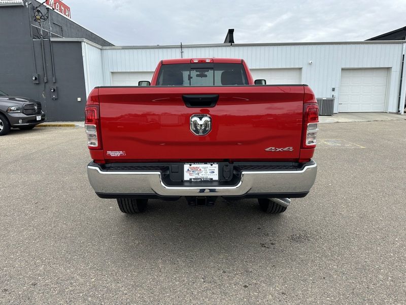 2024 RAM 3500 Tradesman Regular Cab 4x4 8