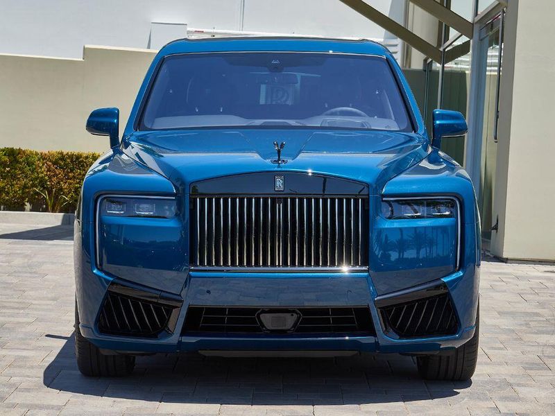 New 2027 Rolls-Royce Cullinan Black BadgeImage 7